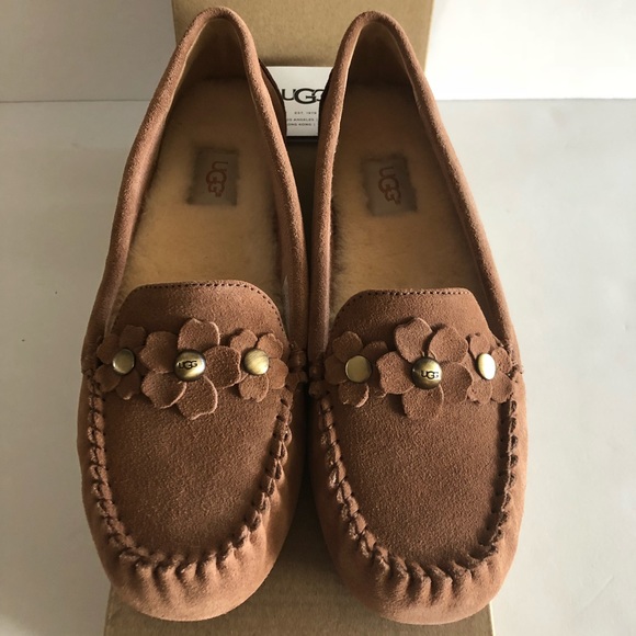 ugg lizzy moccasins